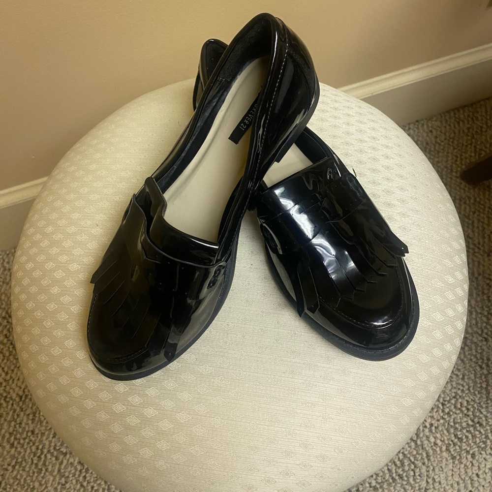 Black Patent Leather Fringe Loafers Sz 7.5